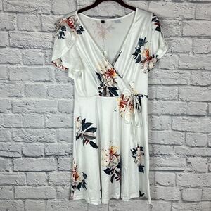 Floral White Dress Size Small NWT